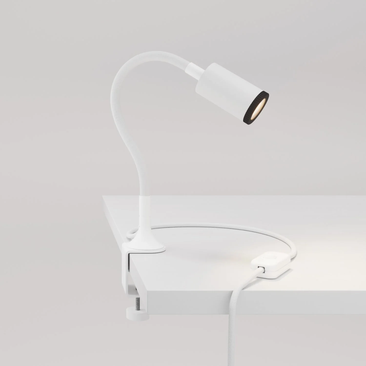 Faretto snodabile MAG-Y con pinza e spina UK - Bianco opaco