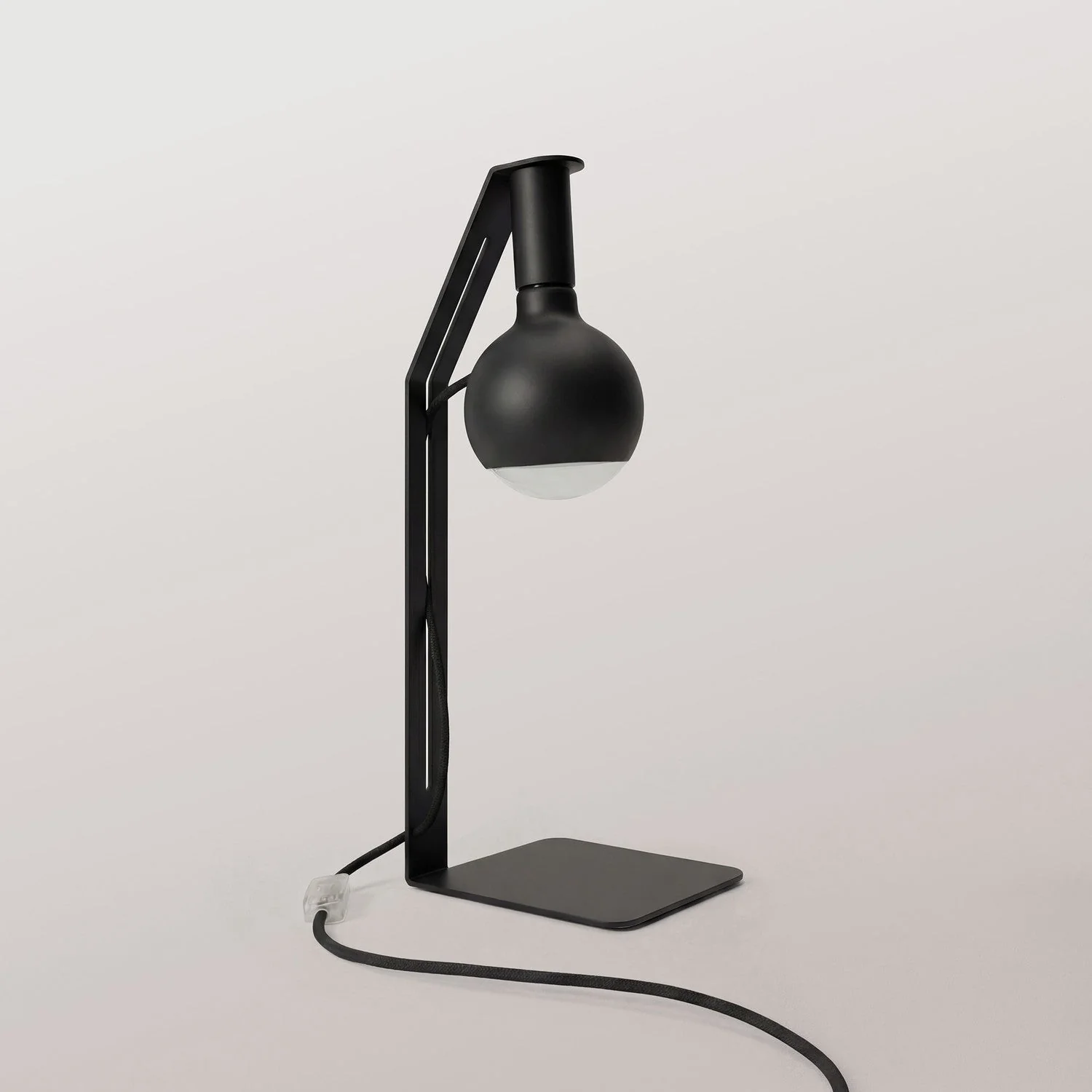 Koso Lucia - Lampada da tavolo con spina UK - Nero - Image 5