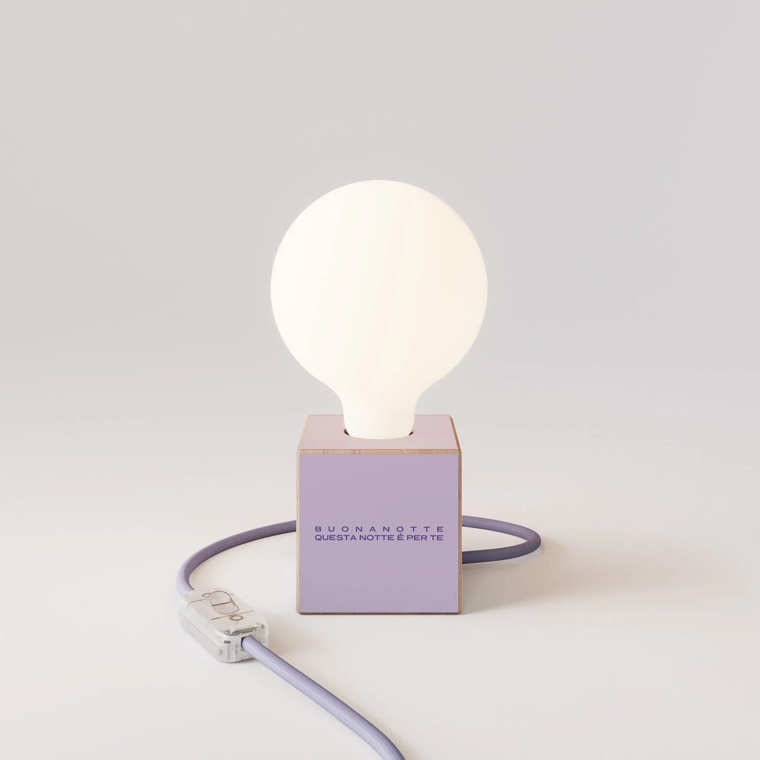 Lampada da tavolo Cubetto "Buonanotte fiorellino" con lampadina globo effetto porcellana - Santomanifesto - Image 4