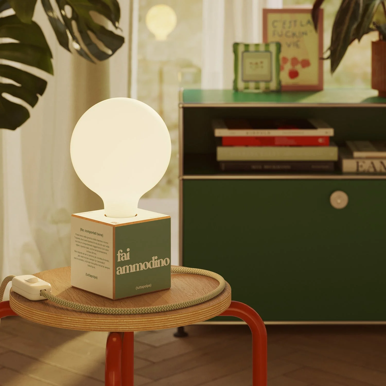 Lampada da tavolo Cubetto "Fai ammodino" con spina inglese e lampadina globo effetto porcellana - Tuttapolpa - Image 2