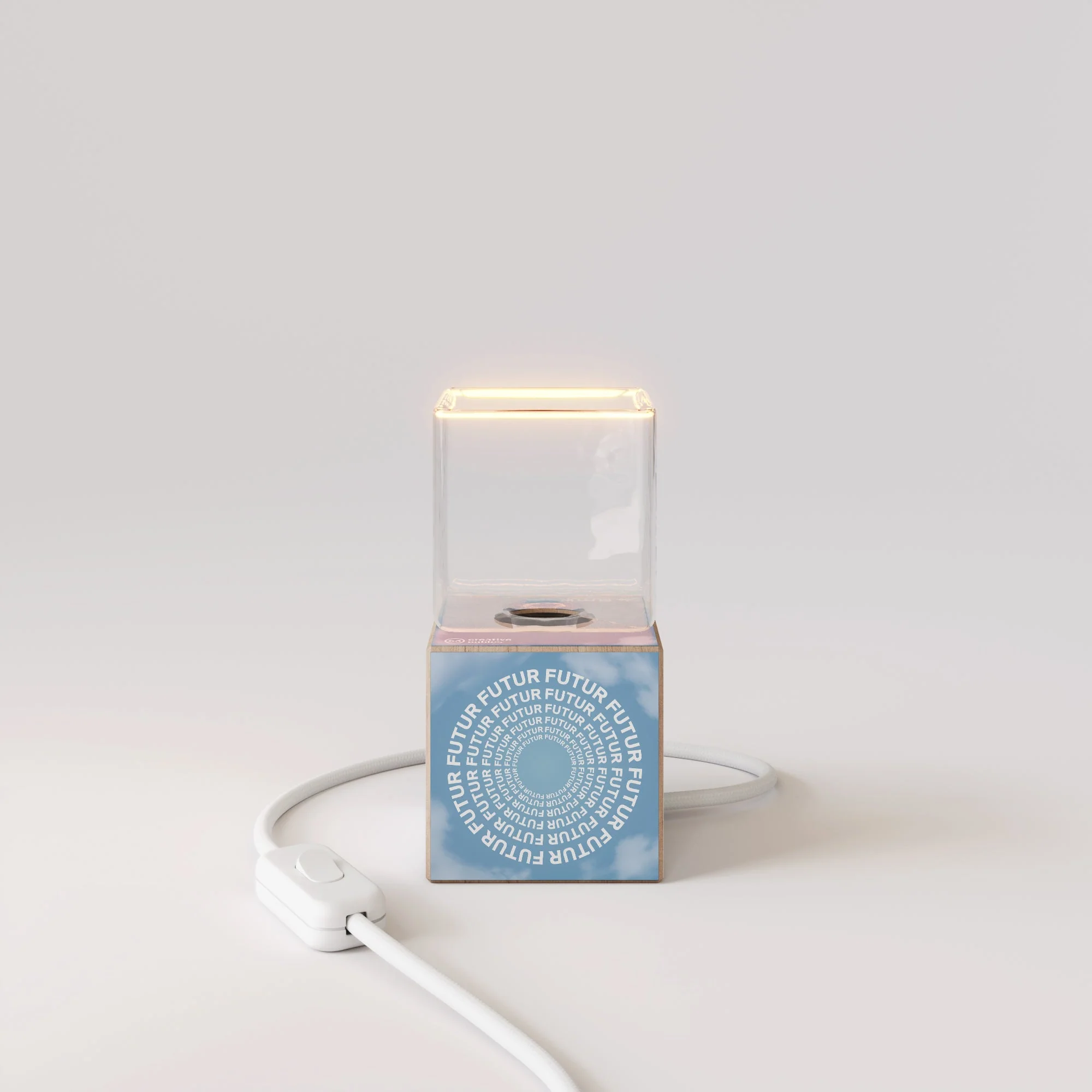 Lampada da tavolo Cubetto "Futur" con spina inglese e lampadina Ghost - Futur Festival - Image 5