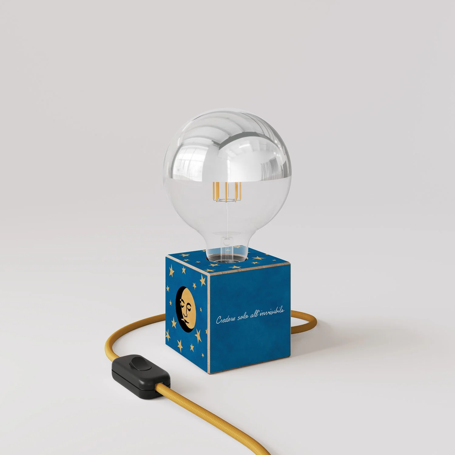 Lampada da tavolo Cubetto "La luna" con spina inglese e lampadina globo mezza sfera argento - Santomanifesto - Image 3