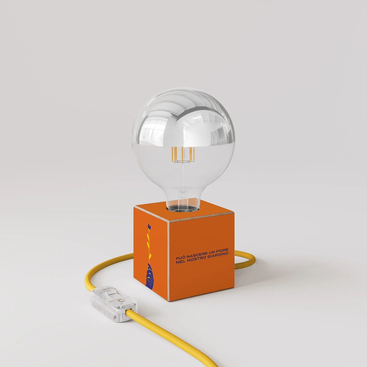 Lampada da tavolo Cubetto "Può nascere un fiore" con lampadina globo mezza sfera argento - Santomanifesto - Image 3