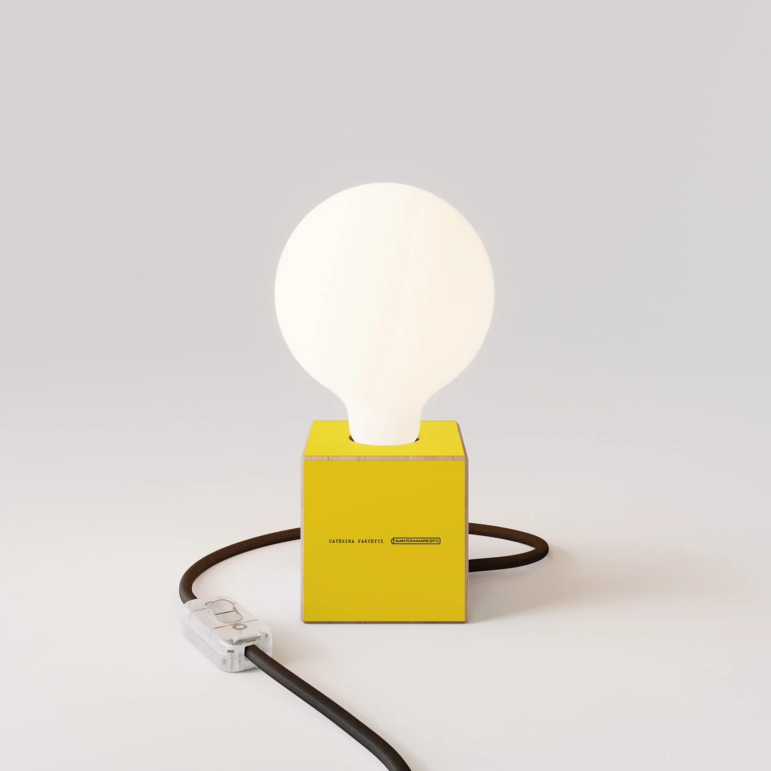 Lampada da tavolo Cubetto "Ti odio amore mio" con lampadina globo effetto porcellana - Santomanifesto - Image 4