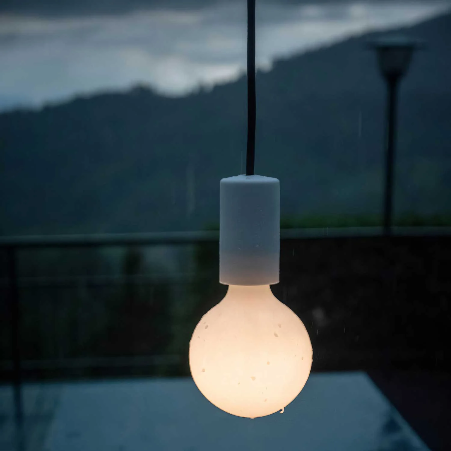 Modulair ELEGANT Lampada da esterno con 1,5 m cavo tessile, rosone e portalampada in silicone IP65 waterproof - Bianco - Image 4