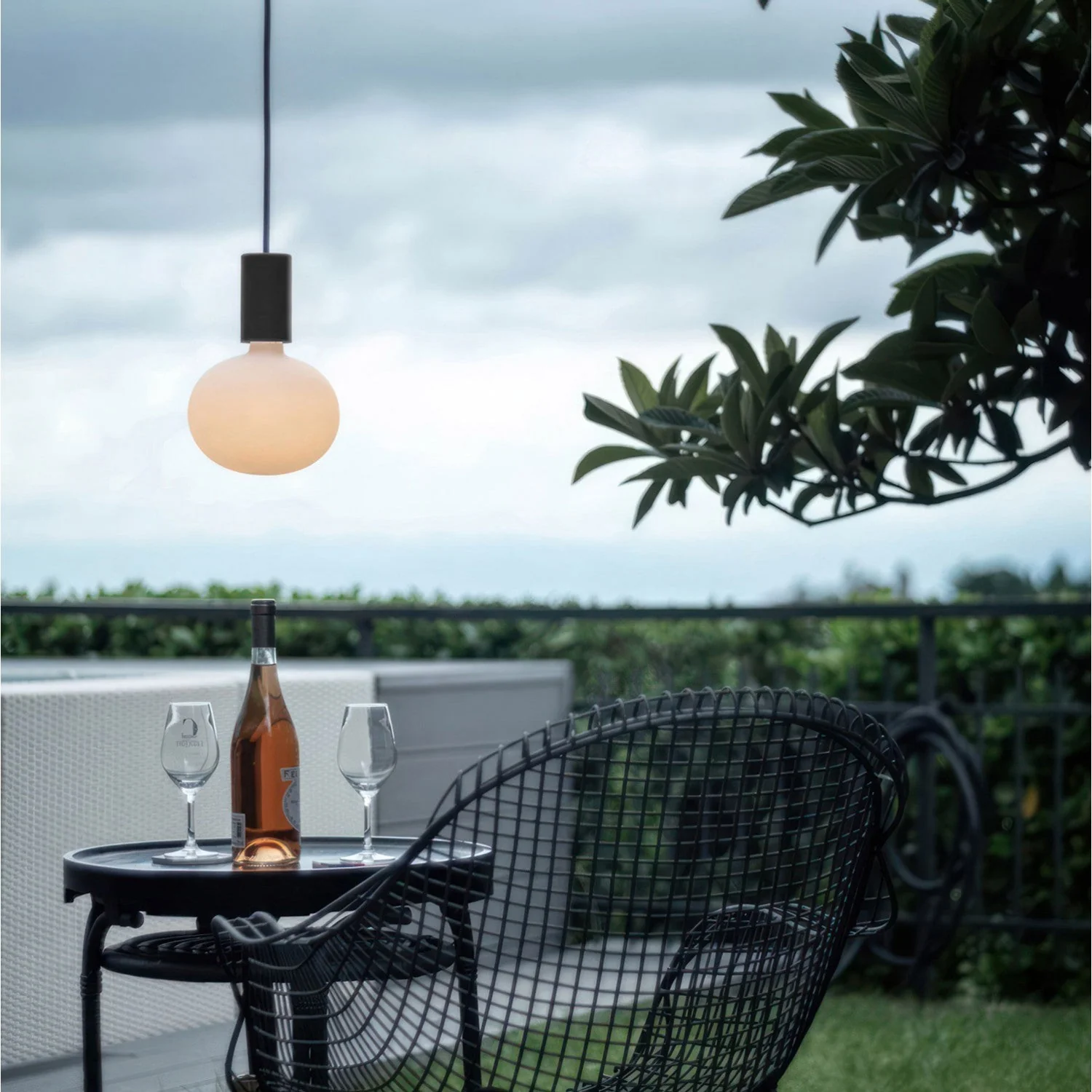 Modulair ELEGANT Lampada da esterno con 1,5 m cavo tessile, rosone e portalampada in silicone IP65 waterproof - Nero - Image 3