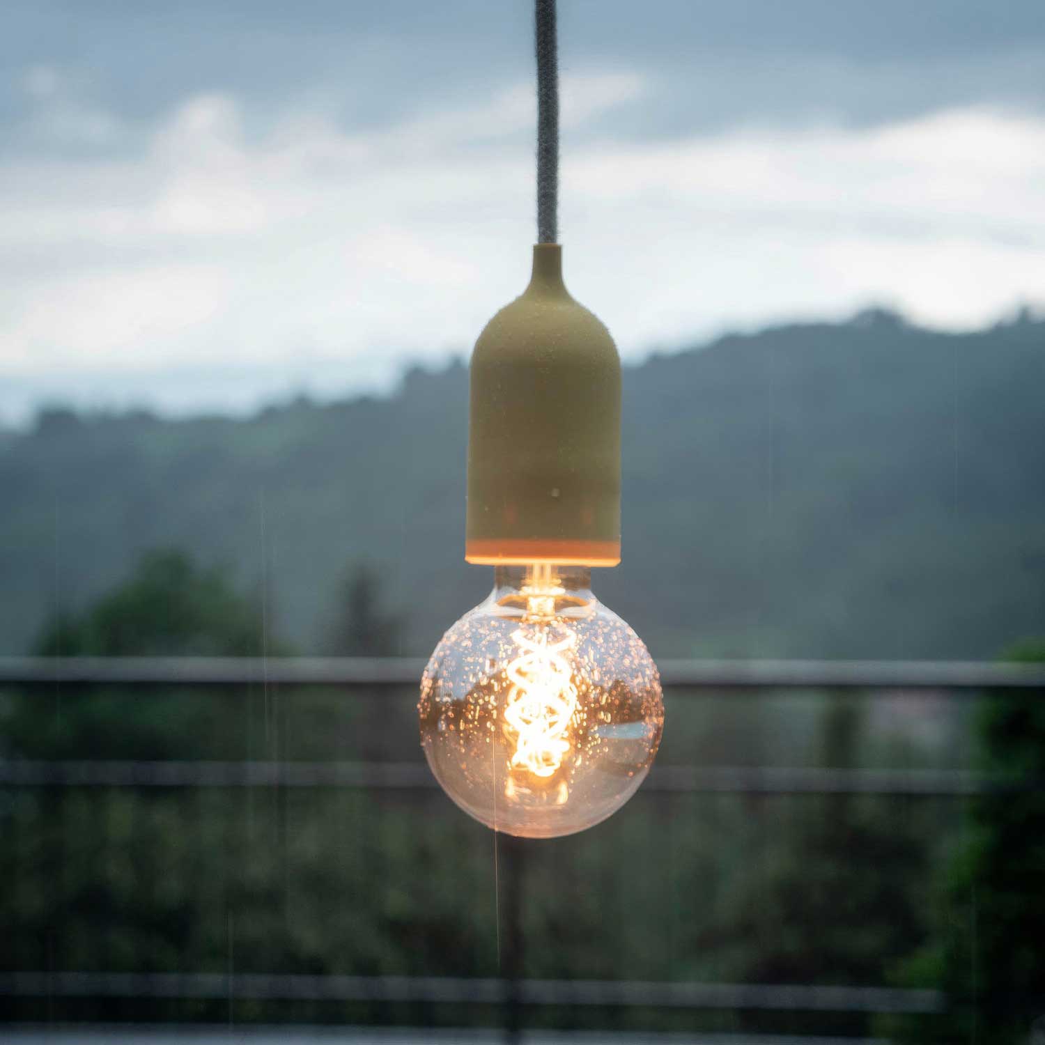 Modulair PASTEL Lampada da esterno con 1,5 m cavo tessile, rosone e portalampada in silicone IP65 waterproof - Mostarda - Image 4