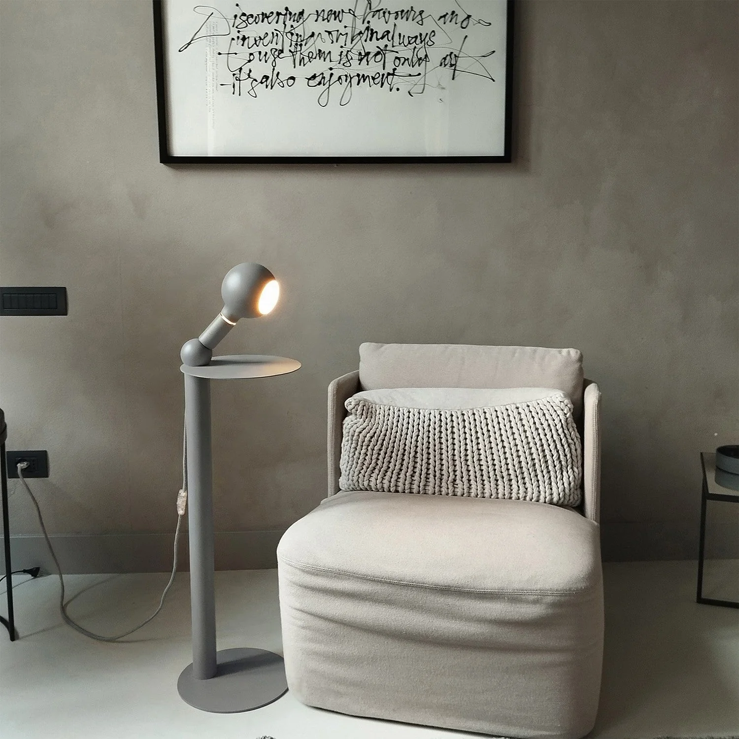 Rocco - Lampada da terra con spina UK e lampadina Camo - Grigio - Image 3