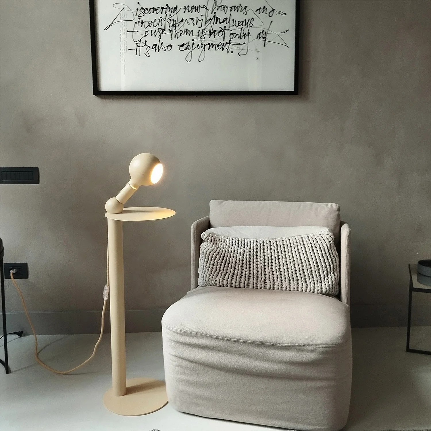 Rocco - Lampada da terra con spina UK e lampadina Camo - Panna - Image 3